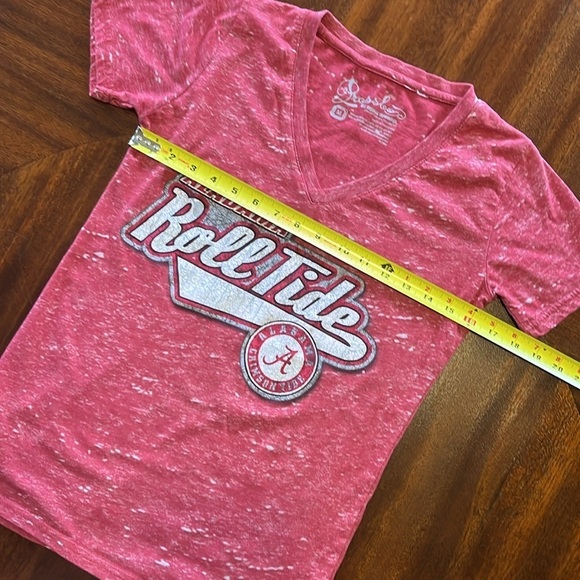 UNIVERSITY OF ALABAMA 24oz Tumbler & Medium T-Shirt - Picture 5 of 13